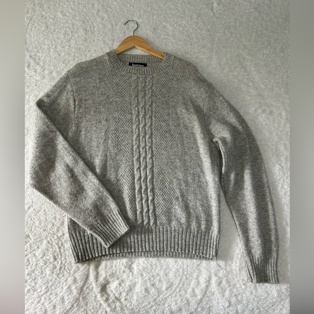 Jantzen sweater size L